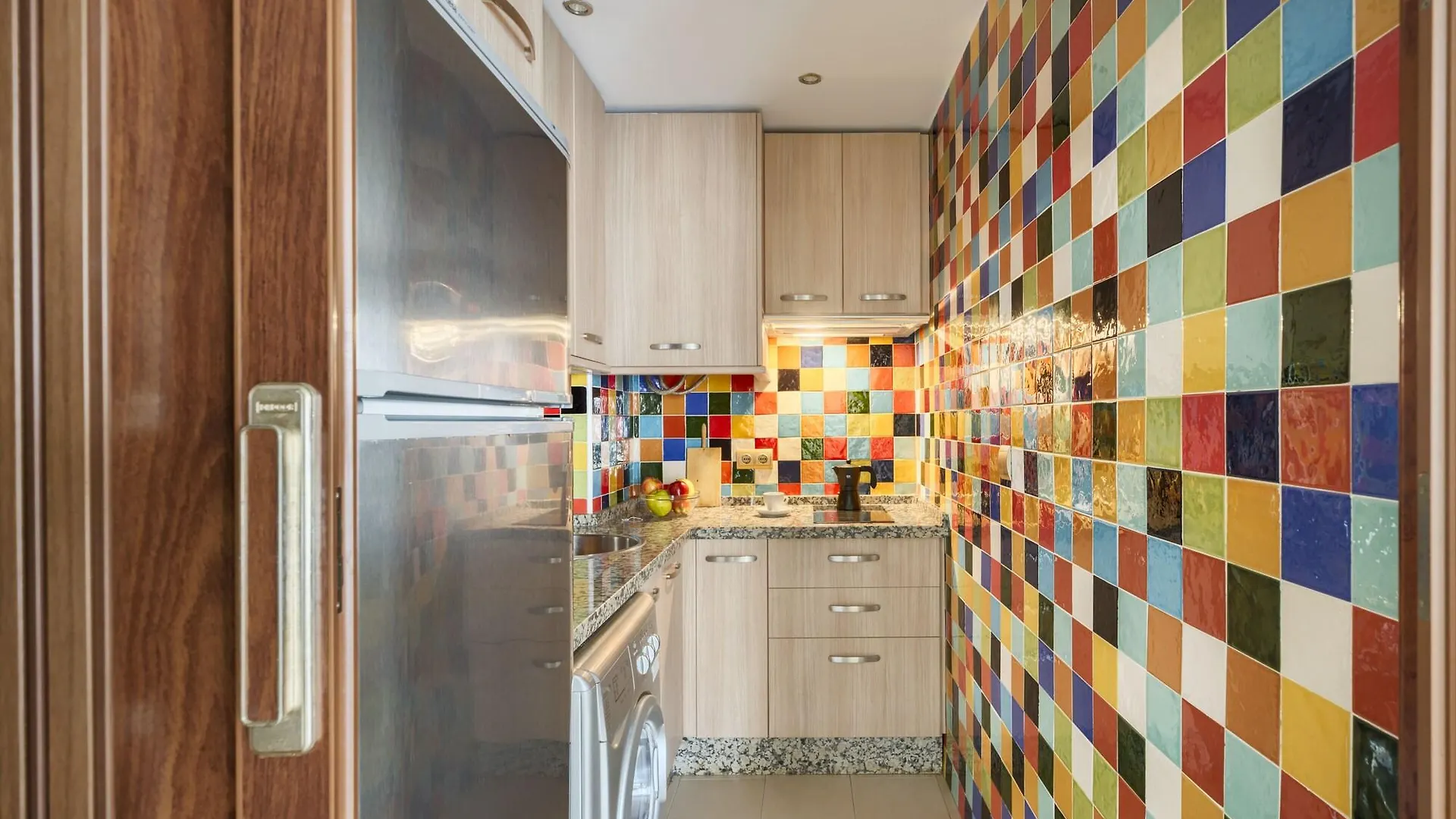 Oficentro Suites Apartaments Malaga Spain