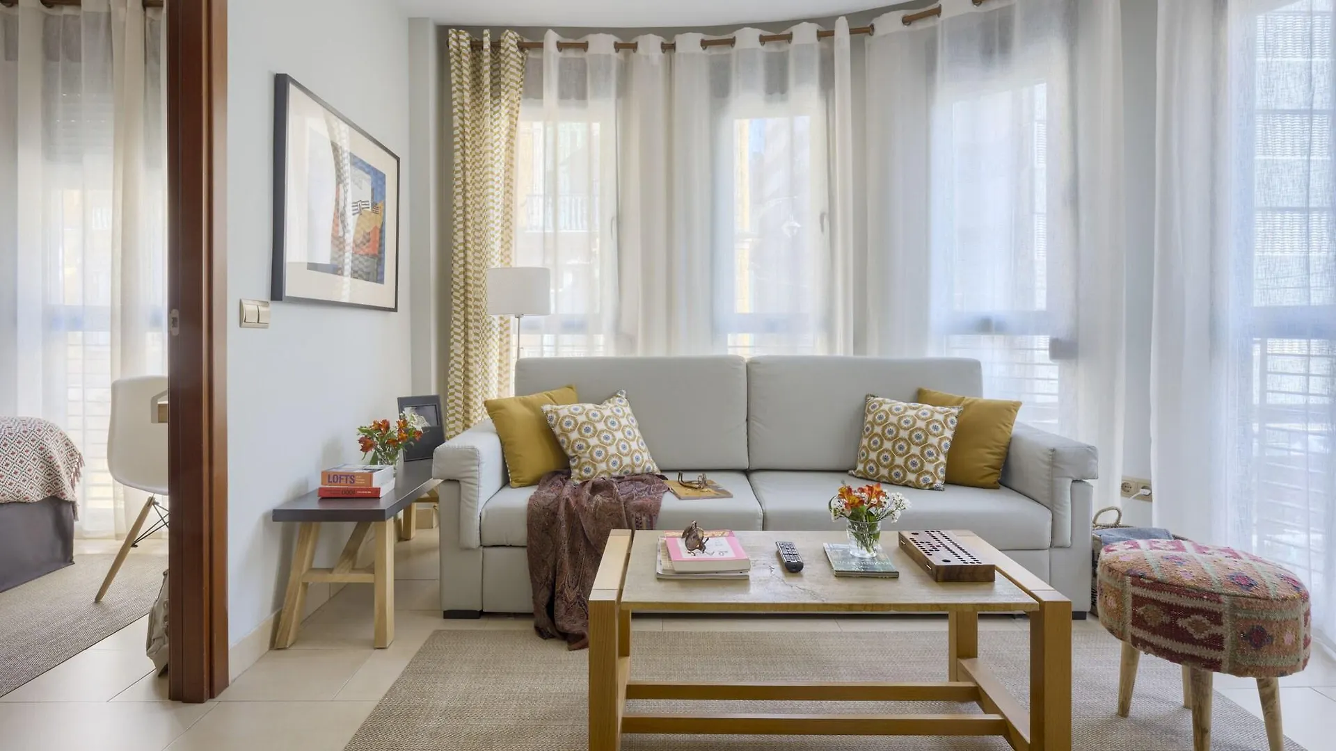 Oficentro Suites Apartaments Malaga Apartment